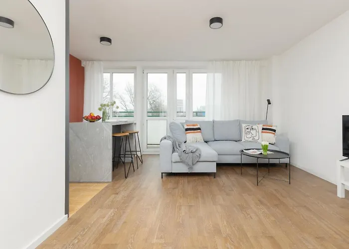 Daire Modern With Balcony Mokotow By Renters