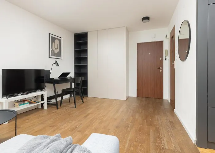 Lägenhet Modern With Balcony Mokotow By Renters Warszawa