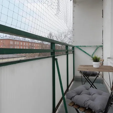 Modern With Balcony Mokotow By Renters アパート *