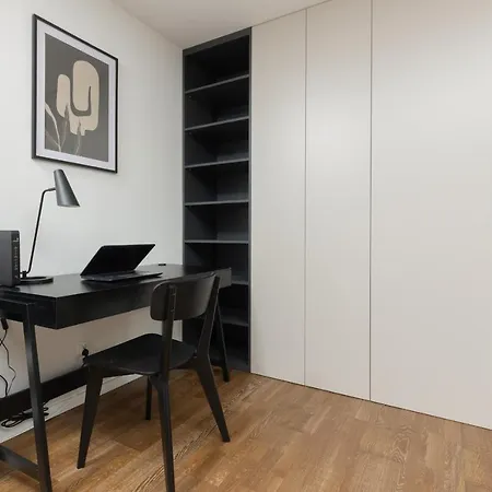Modern With Balcony Mokotow By Renters Апартаменты Варшава